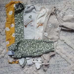 Baby clothes bundle